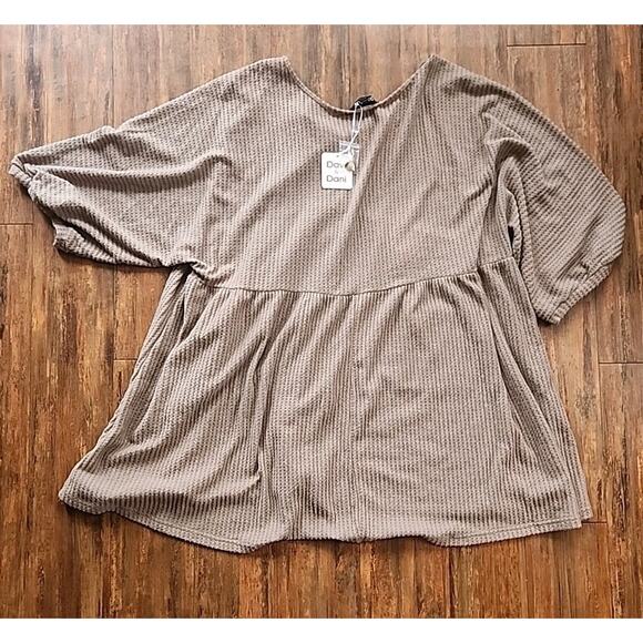 NWT Davi And Dani Empire Waist Swing Top Womens Size 3 Xl - Picture 3 of 4